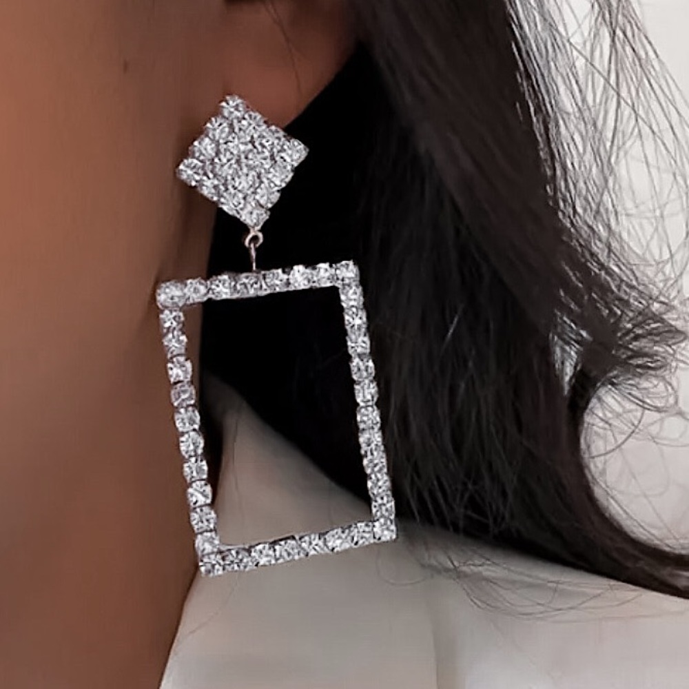 ⚜️[𝟯/$𝟭𝟴]⚜️NEW 925 Large Rhinestone Rectangular Drop Earrings - Picture 3 of 6